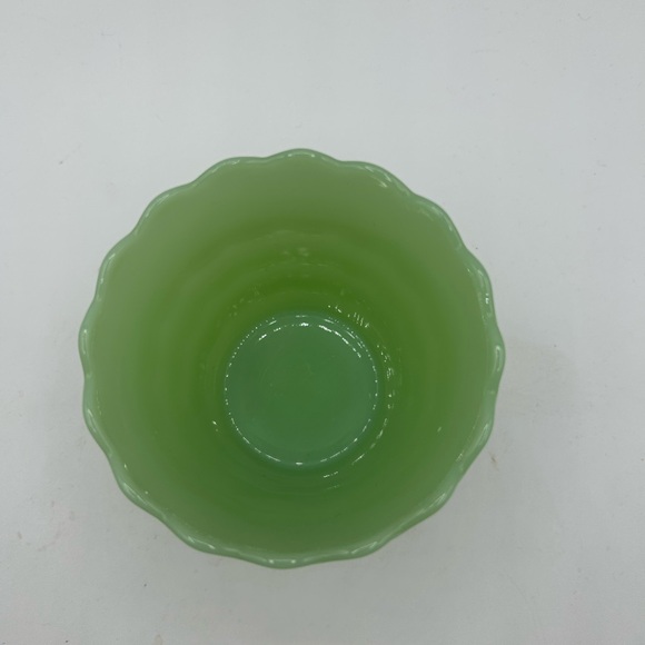 Vintage 1950s Anchor Hocking Fire King Jadeite Scallop Edge Flower Pot Planter - Picture 3 of 5